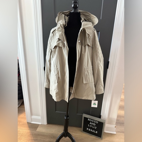 Calvin Klein Jackets & Blazers - Calvin Klein quilted tan rain jacket NWT